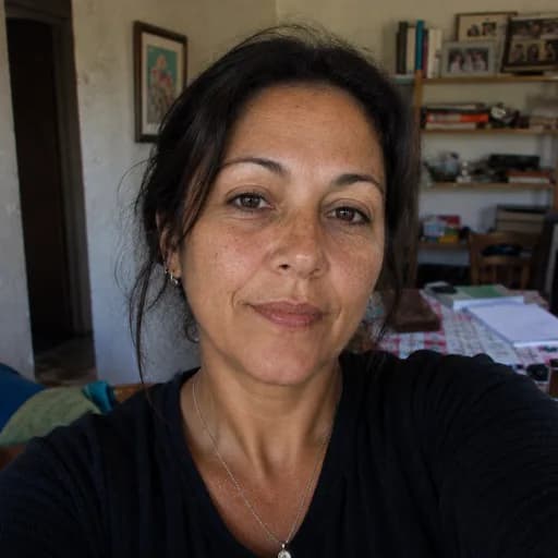 Yamila A.